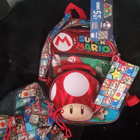 Super mario 5 piece backpack set - Picture 3 of 7